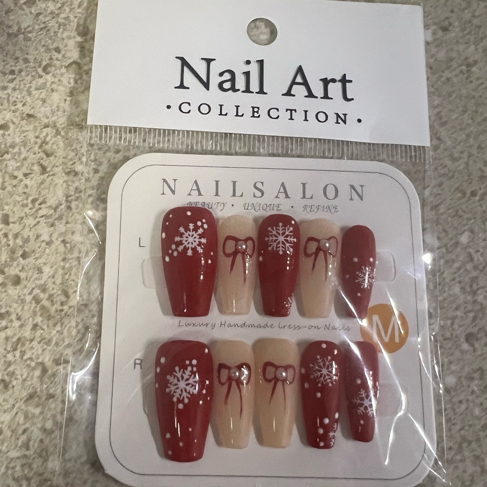 Christmas snowflakes nails